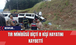 Gaziantep'te Feci Kaza: Tır Minibüsü Biçti 8 Kişi Hayatını Kaybetti
