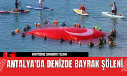 Antalya'da Denizde Bayrak Şöleni