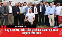 Kaş Belediyesi Yağlı Güreşleri'nde İsmail Balaban Başpehlivan Oldu