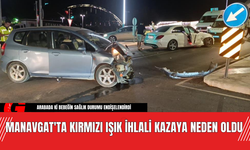 Manavgat'ta Kırmızı Işık İhlali Kazaya Neden Oldu