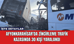 Afyonkarahisar'da Zincirleme Trafik Kazasında 30 Kişi Yaralandı