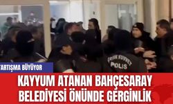 Kayyum Atanan Bahçesaray Belediyesi Önünde Gerginlik