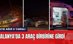 Antalya Alanya'da 3 Araç Birbirine Girdi: 2'si Ağır 5 Yaralı