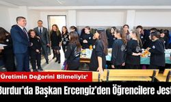 Burdur'da Belediye Başkan Ercengiz’den Ortaokul Öğrencilerine Jest