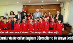 Burdur'da Belediye Başkanı İlkokul Öğrencileri İle Bir Araya Geldi