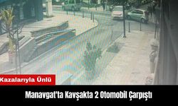 Manavgat'ta Kazalarıyla Ünlü Kavşakta 2 Otomobil Çarpıştı