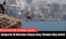 Antalya'da 30 Metreden Atlayan Genç Yürekleri Ağza Getirdi