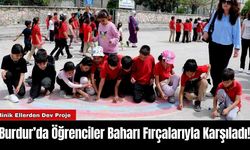 Burdur’da Öğrenciler Baharı Fırçalarıyla Karşıladı!