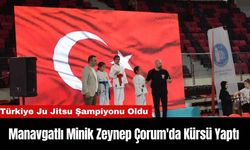 Manavgatlı Minik Zeynep Çorum'da Kürsü Yaptı