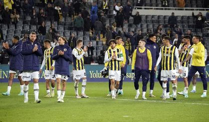 Fenerbahçe liderliği bırakmıyor