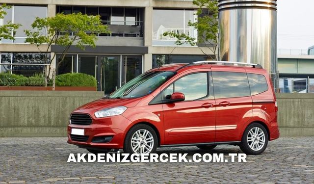 İcradan satılık 2016 model Ford Transit Tourneor Courier marka