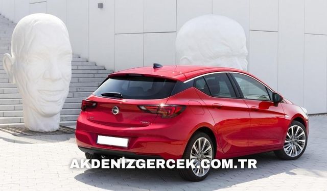 İcradan satılık 2017 model Opel marka