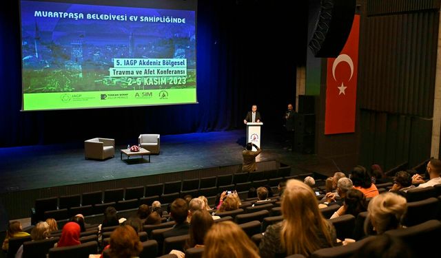 Muratpaşa’da Afet Konferansı