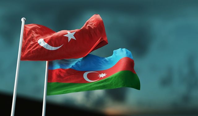 Azerbaycan Kahramanmaraş için 2 tırı yola çıkardı