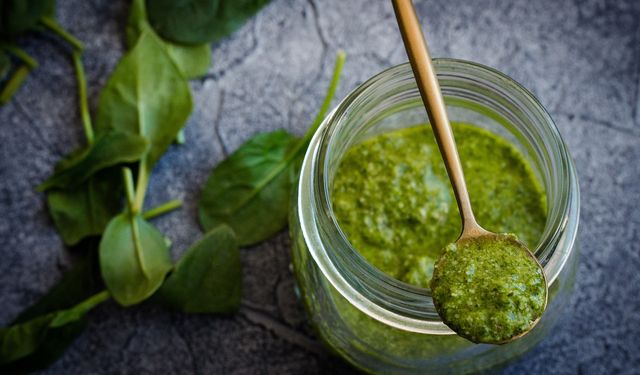 Pesto sosu nasıl yapılır? Ev yapımı pesto sosu tarifi