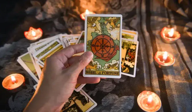 14 Ağustos 2024 Günlük Tarot Falı: Aşk, Sağlık, Para ve İş Hayatınızda Neler Bekliyor?