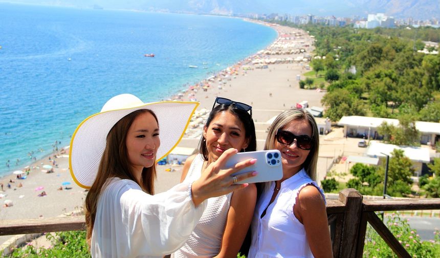 Antalya’da turizmde yeni rekor