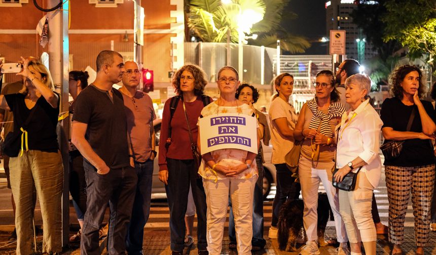 Çocuklarımızı eve getirin! Aileler protesto eylemi