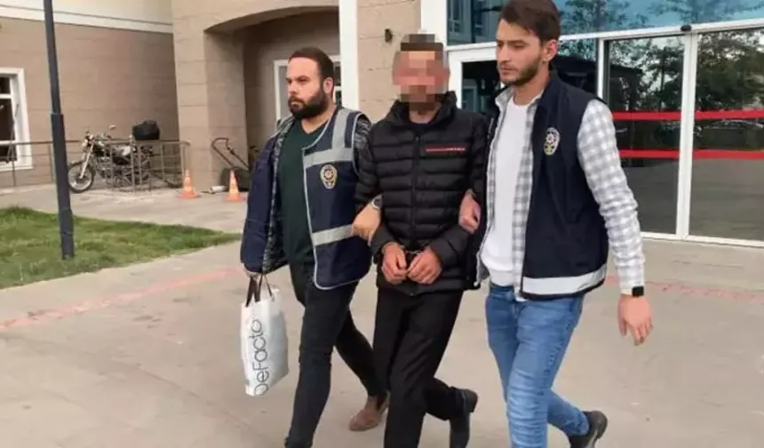 Düğün günü felaket: Damat havaya ateş açarken şoförü vurdu!