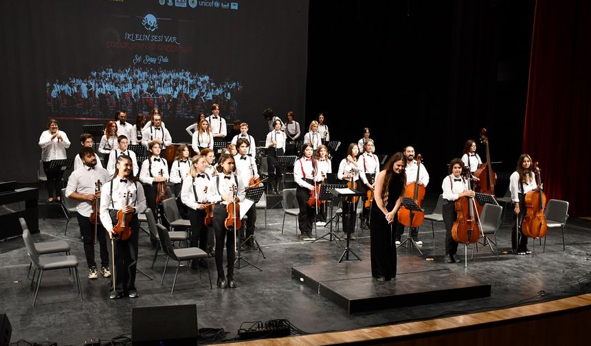 Muhteşem çocuklar Çocuk Hakları Günü için sahneye çıktı