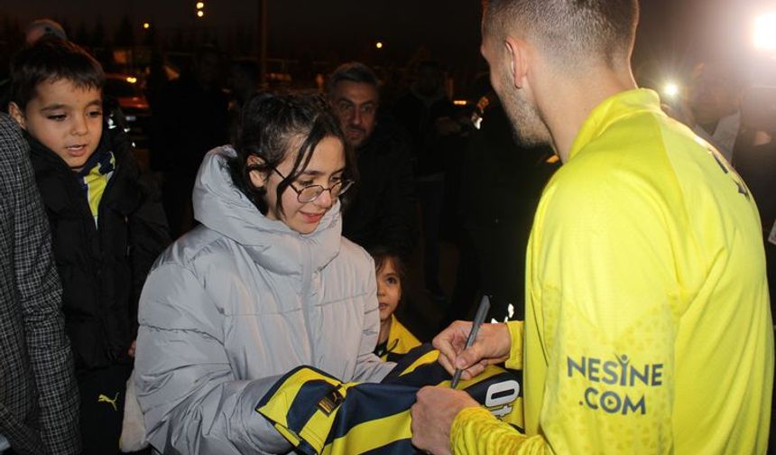 Fenerbahçe Kayseri'de büyük bir ilgiyle karşılandı