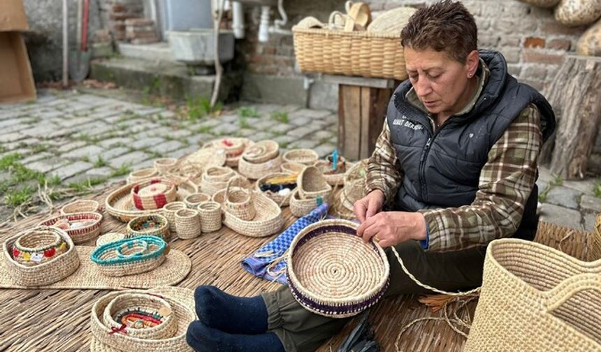 Samsun'un Bafra İlçesi'nde Geleneksel Zembil Üretimi Kadınların Elinde Yeniden Can Buluyor