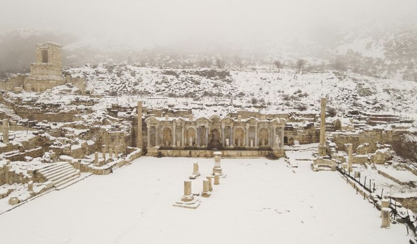 Sagalassos Antik Kenti: Tarihin Kar Altındaki Büyüsü!