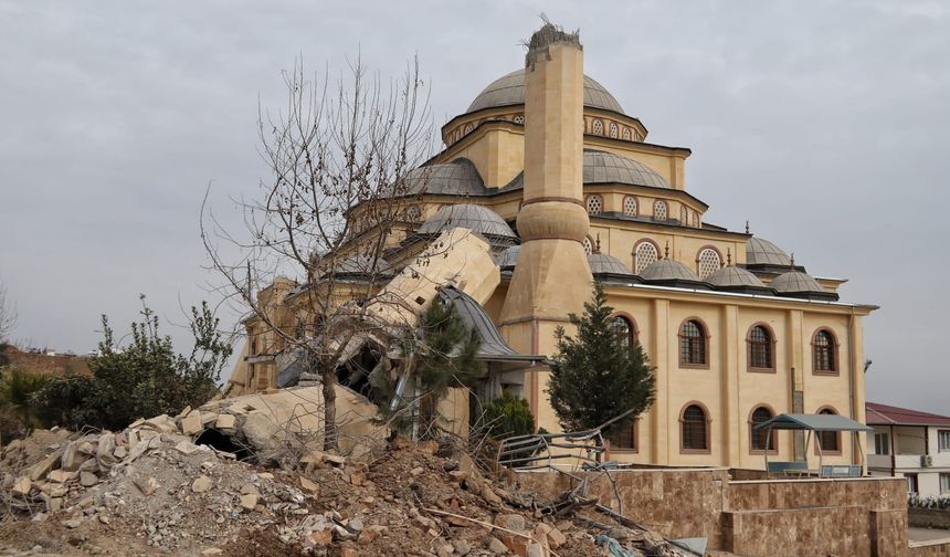 Kahramanmaraş Depremi: Tarihi Yapılarda Yıkım Görüntülendi