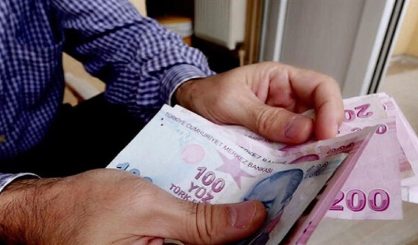 Emekliler şaşıp kaldı: Onlara verilecek yeni zam basına düştü